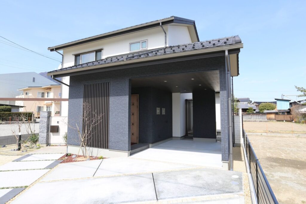 ６月のWEB現場見学会～新築・飯田切石展示場～女性目線で考えたファミリー空間